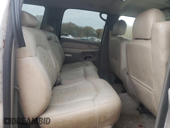 2000 Chevrolet Suburban LT with VIN 3GNEC16T8YG223051, listed as a Copart auction lot 84419604 with 237,923 mi miles and Clean Title. Bid and sale history available at carsss.com. Image 11.
