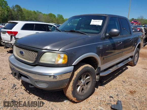2003 Ford F-150 XLT with VIN 1FTRW08L83KC00394, listed as a IAAI auction lot 41998367 with 235,868 mi miles. Bid and sale history available at carsss.com. Image 17.