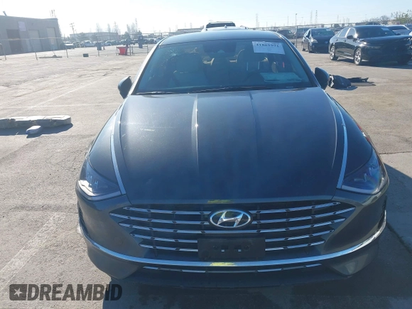 2020 Hyundai Sonata Hybrid Ultimate with VIN KMHL34JJ0LA011724, listed as a IAAI auction lot 41861571 with 1 mi miles. Bid and sale history available at carsss.com. Image 6.