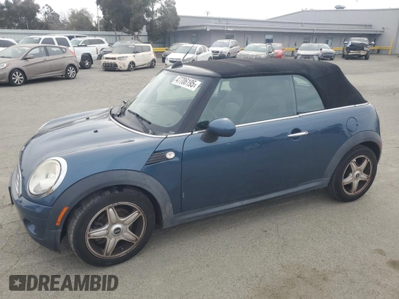 2010 MINI Convertible with VIN WMWMR3C52ATU98506, listed as a Copart auction lot 47706195 with 92,804 mi miles and Clean Title. Bid and sale history available at DreamBid. Image 1.