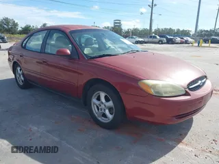 2002 Ford Taurus SES Standard with VIN 1FAFP55S42A135871, listed as a IAAI auction lot 40822596 with 185,605 mi miles. Bid and sale history available at carsss.com. Image 1.