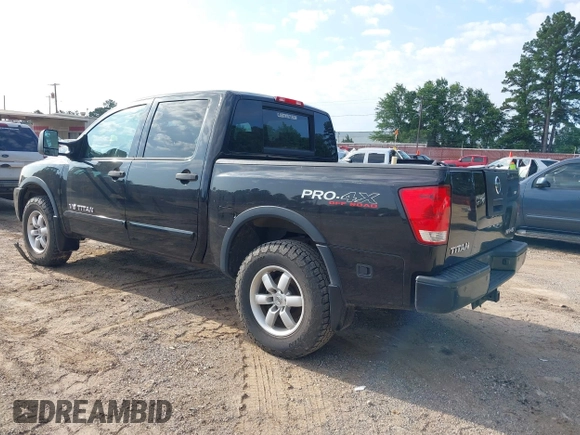 2011 Nissan Titan SL z VIN 1N6AA0EC4BN317674, wystawiony jako IAAI lot #42523569 z przebiegiem 208 045 mil mil oraz . Historia ofert i sprzedaży dostępna na DreamBid. Obrazek 3.