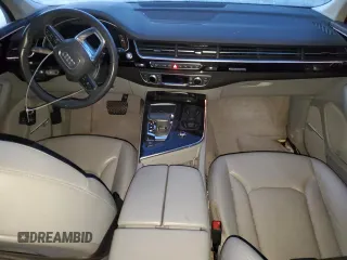 2019 Audi Q7 Prestige z VIN WA1VAAF71KD030692, wystawiony jako Copart lot #84958034 z przebiegiem 90 821 mil mil oraz Szkoda całkowita • Salvage title. Historia ofert i sprzedaży dostępna na DreamBid. Obrazek 8.