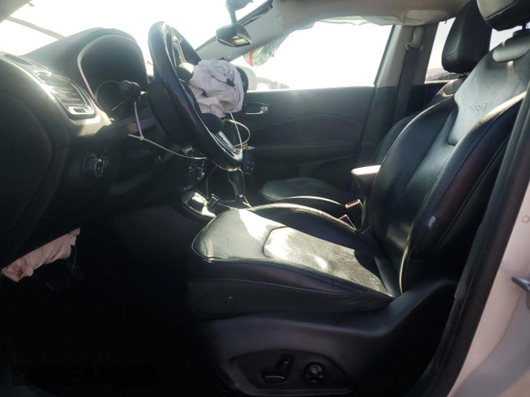 2018 Jeep Compass Limited z VIN 3C4NJDCBXJT492015, wystawiony jako Copart lot #55117955 z przebiegiem 91 210 mil mil oraz Szkoda całkowita • Salvage title. Historia ofert i sprzedaży dostępna na DreamBid. Obrazek 7.