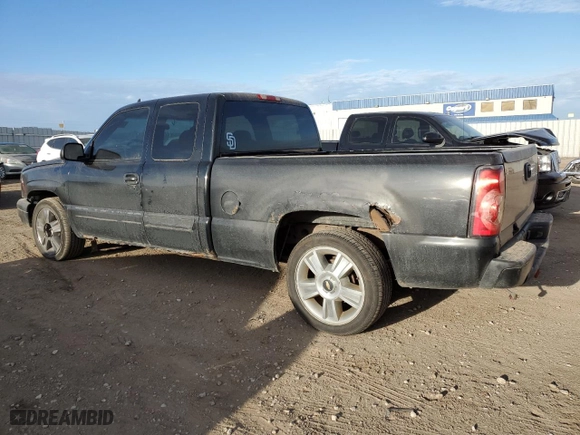 2006 Chevrolet Silverado 1500 LS with VIN 1GCEC19V36Z226913, listed as a Copart auction lot 50624775 with 201,579 mi miles and Clean Title. Bid and sale history available at carsss.com. Image 2.