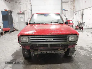 1987 Toyota Pickup with VIN JT4RN50R8H0221202, listed as a IAAI auction lot 40500429 with 304,229 mi miles and . Bid and sale history available at DreamBid. Image 12.