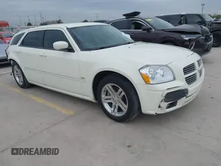 2005 Dodge Magnum RT with VIN 2D8GV58245H510374, listed as a IAAI auction lot 41321857 with 1 mi miles. Bid and sale history available at carsss.com. Image 1.