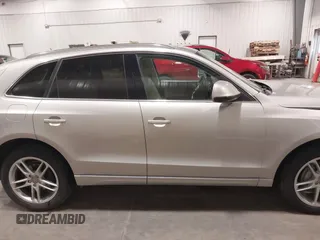 2014 Audi Q5 Premium Plus z VIN WA1LFAFP1EA075646, wystawiony jako IAAI lot #41528806 z przebiegiem 104 265 mil mil oraz . Historia ofert i sprzedaży dostępna na DreamBid. Obrazek 13.