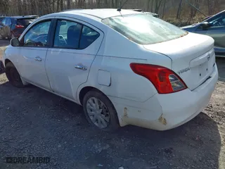 2012 Nissan Versa SL with VIN 3N1CN7AP9CL897641, listed as a IAAI auction lot 42004322 with 131,181 mi miles. Bid and sale history available at carsss.com. Image 3.