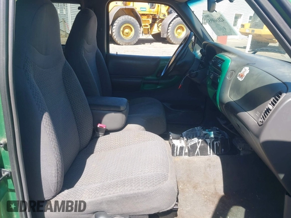 1999 Ford Ranger XL с VIN 1FTZR15V1XPA30052, выставлен на аукционе IAAI как лот 42136895 с пробегом 252 801 миль миль и . История ставок и продаж доступна на DreamBid. Изображение 5.