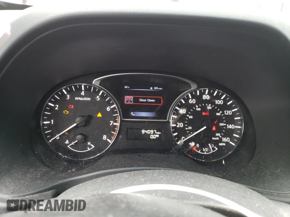 2015 Nissan Pathfinder Platinum with VIN 5N1AR2MN3FC715658, listed as a Copart auction lot 47620925 with 94,097 mi miles and Salvage Title. Bid and sale history available at DreamBid. Image 9.