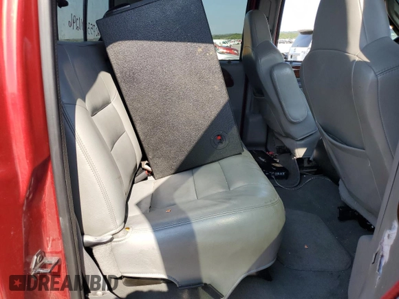 2003 Ford F-250 XL z VIN 1FTNW20P53ED11296, wystawiony jako Copart lot #66673644 z przebiegiem 114 581 mil mil oraz Szkoda całkowita • Salvage title. Historia ofert i sprzedaży dostępna na DreamBid. Obrazek 10.