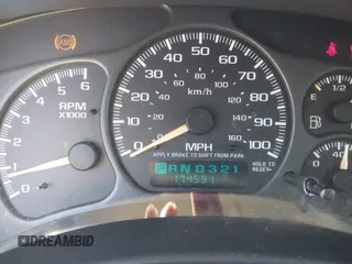 2002 Chevrolet Suburban LT with VIN 1GNEC16T02J249102, listed as a IAAI auction lot 42324409 with 174,591 mi miles and . Bid and sale history available at DreamBid. Image 7.
