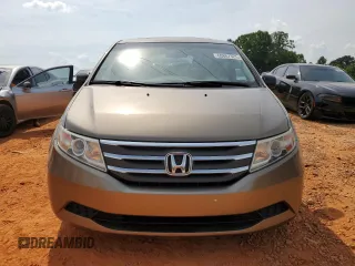 2013 Honda Odyssey EX-L with VIN 5FNRL5H68DB075153, listed as a Copart auction lot 60887325 with 263,001 mi miles and Salvage title. Bid and sale history available at DreamBid. Image 5.