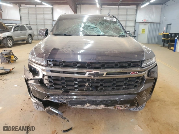 2022 Chevrolet Suburban Z71 with VIN 1GNSKDKD3NR363879, listed as a Copart auction lot 46826325 with 37,567 mi miles and Salvage Title. Bid and sale history available at carsss.com. Image 5.
