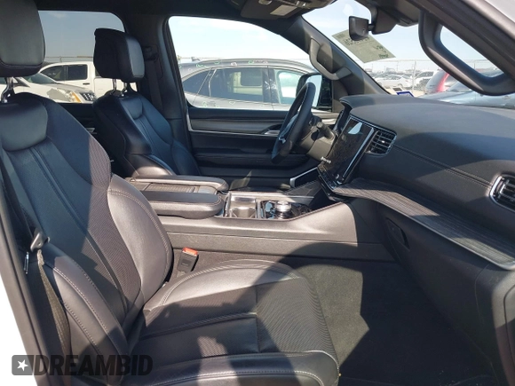 2024 Jeep Wagoneer Series II with VIN 1C4SJUBP2RS137837, listed as a IAAI auction lot 42495526 with 40,019 mi miles and . Bid and sale history available at DreamBid. Image 5.