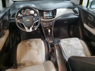 2017 Chevrolet Trax LT z VIN KL7CJPSB0HB155095, wystawiony jako Copart lot #57161745 z przebiegiem 99 691 mil mil oraz Szkoda całkowita • Salvage title. Historia ofert i sprzedaży dostępna na DreamBid. Obrazek 8.