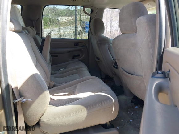 2005 Chevrolet Suburban LT with VIN 1GNEC16Z45J225720, listed as a IAAI auction lot 41896970 with 347,315 mi miles. Bid and sale history available at carsss.com. Image 8.