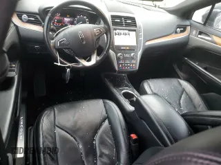 2017 Lincoln MKC Reserve with VIN 5LMCJ3C96HUL52275, listed as a Copart auction lot 51694435 with 94,929 mi miles and Salvage title. Bid and sale history available at DreamBid. Image 8.