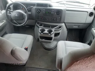 2009 Ford Econoline Passenger XL with VIN 1FBNE31L49DA74498, listed as a Copart auction lot 56381945 with 95,695 mi miles and Salvage title. Bid and sale history available at DreamBid. Image 8.