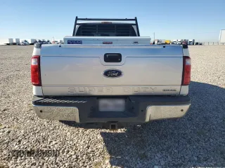2012 Ford F-350 z VIN 1FT8W3AT4CEC21894, wystawiony jako Copart lot #86047104 z przebiegiem 251 017 mil mil oraz Czysty tytuł • Clean title. Historia ofert i sprzedaży dostępna na DreamBid. Obrazek 6.