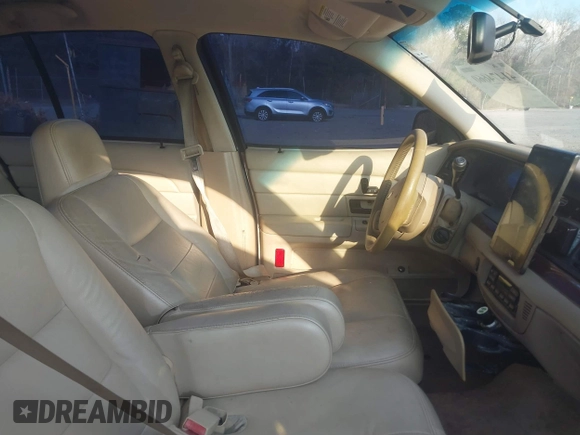 2007 Ford Crown Victoria LX с VIN 2FAFP74V07X151541, выставлен на аукционе IAAI как лот 41474660 с пробегом 249 127 миль миль и . История ставок и продаж доступна на DreamBid. Изображение 5.