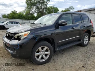 2013 Lexus GX 460 z VIN JTJBM7FX1D5059848, wystawiony jako Copart lot #55605985 z przebiegiem 193 794 mil mil oraz Szkoda całkowita • Salvage title. Historia ofert i sprzedaży dostępna na DreamBid. Obrazek 1.