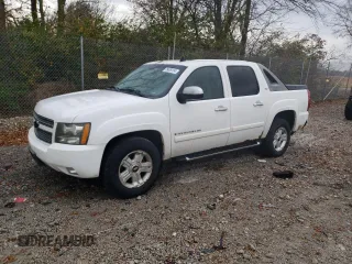 2007 Chevrolet Avalanche LTZ z VIN 3GNFK12347G296199, wystawiony jako Copart lot #78409154 z przebiegiem 361 078 mil mil oraz Szkody całkowita. Historia ofert i sprzedaży dostępna na DreamBid. Obrazek 1.