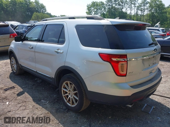 2013 Ford Explorer XLT z VIN 1FM5K8D82DGC91298, wystawiony jako IAAI lot #42490385 z przebiegiem 209 223 mil mil oraz . Historia ofert i sprzedaży dostępna na DreamBid. Obrazek 3.