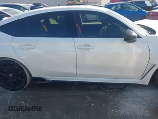 2023 Honda Civic Type R z VIN JHMFL5G48PX001422, wystawiony jako IAAI lot #41064411 z przebiegiem 20 895 mil mil oraz . Historia ofert i sprzedaży dostępna na DreamBid. Obrazek 13.