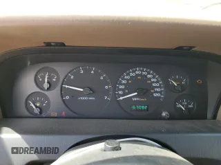 2002 Jeep Grand Cherokee Laredo z VIN 1J4GX48SX2C292081, wystawiony jako Copart lot #54246255 z przebiegiem 167 082 mil mil oraz Szkoda całkowita • Salvage title. Historia ofert i sprzedaży dostępna na DreamBid. Obrazek 9.