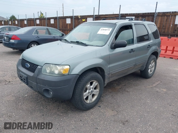 2005 Ford Escape XLT with VIN 1FMYU93165KA02357, listed as a IAAI auction lot 42858975 with 119,905 mi miles and . Bid and sale history available at DreamBid. Image 2.