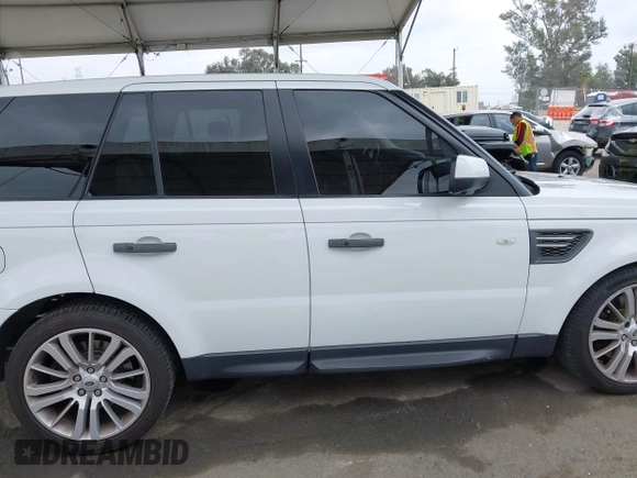2011 Land Rover Range Rover Sport HSE Lux with VIN SALSK2D43BA702850, listed as a IAAI auction lot 42116624 with 99,733 mi miles and . Bid and sale history available at DreamBid. Image 13.