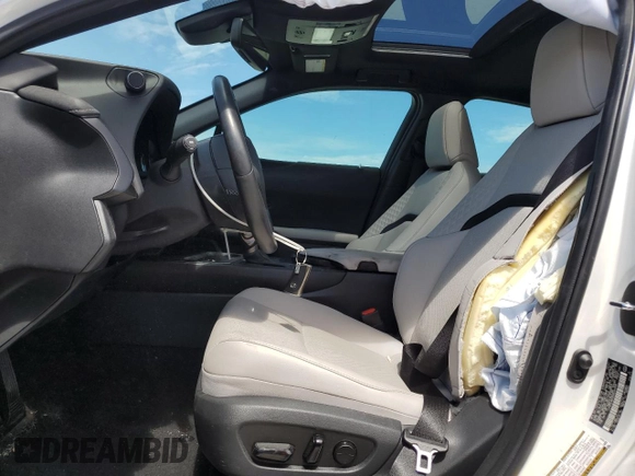 2022 Lexus UX 200 with VIN JTHP3JBH2N2046468, listed as a Copart auction lot 60145295 with 46,107 mi miles and Salvage title. Bid and sale history available at DreamBid. Image 7.
