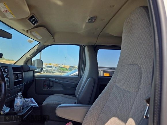 2012 Chevrolet Express Passenger 1LT с VIN 1GAZG1FG2C1159073, выставлен на аукционе IAAI как лот 42619812 с пробегом 90 220 миль миль и . История ставок и продаж доступна на DreamBid. Изображение 21.