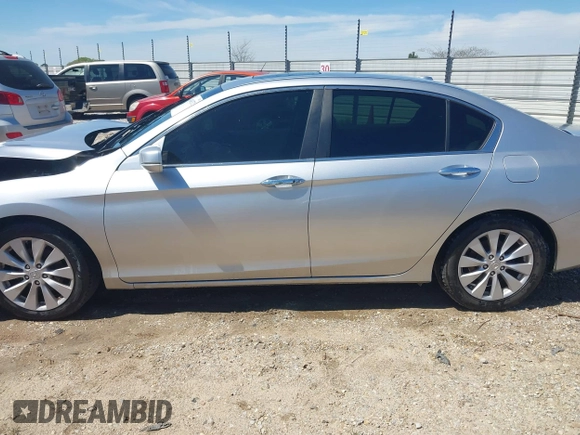 2013 Honda Accord Sdn EX-L with VIN 1HGCR2F89DA206267, listed as a IAAI auction lot 41882372 with Not Provided miles. Bid and sale history available at carsss.com. Image 14.