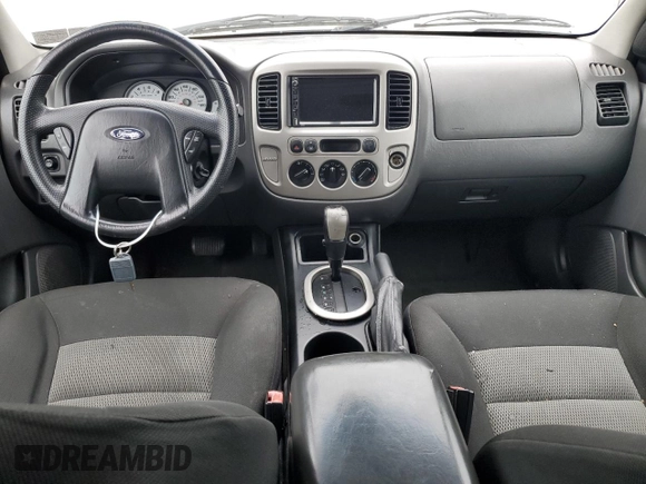 2007 Ford Escape XLT with VIN 1FMCU93137KA61122, listed as a Copart auction lot 70462084 with 186,451 mi miles and Salvage Title. Bid and sale history available at carsss.com. Image 8.