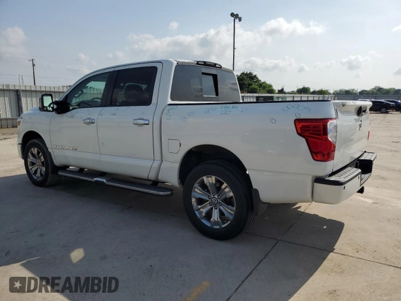2018 Nissan Titan SV z VIN 1N6AA1E57JN526185, wystawiony jako Copart lot #53909425 z przebiegiem 65 499 mil mil oraz Czysty tytuł • Clean title. Historia ofert i sprzedaży dostępna na DreamBid. Obrazek 2.