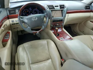 2009 Lexus LS 460 L z VIN JTHGL46FX95033546, wystawiony jako Copart lot #60038445 z przebiegiem 278 645 mil mil oraz Szkoda całkowita • Salvage title. Historia ofert i sprzedaży dostępna na DreamBid. Obrazek 8.