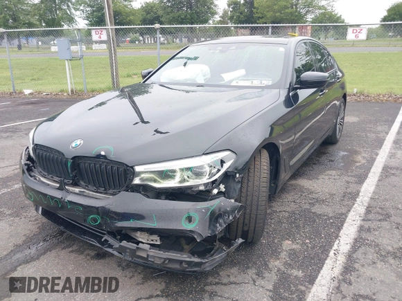 2020 BMW 5 Series 540i xDrive z VIN WBAJS3C09LCD33702, wystawiony jako IAAI lot #42504307 z przebiegiem 79 099 mil mil oraz . Historia ofert i sprzedaży dostępna na DreamBid. Obrazek 17.