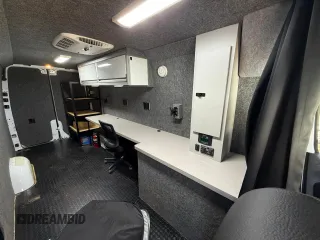 2022 Mercedes-Benz Sprinter with VIN W1Y4ECVY0NT105206, listed as a Copart auction lot 52155085 with 12,000 mi miles and Clean Title. Bid and sale history available at DreamBid. Image 5.