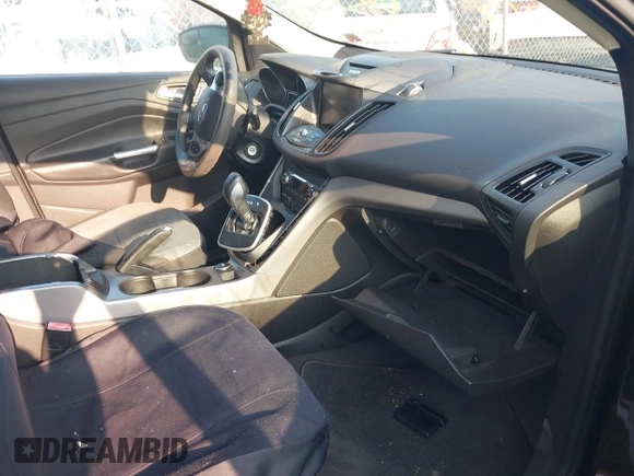 2013 Ford Escape SE with VIN 1FMCU0GX1DUD14741, listed as a IAAI auction lot 42481501 with Not provided miles and . Bid and sale history available at DreamBid. Image 5.