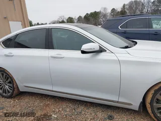2015 Hyundai Genesis 5.0L with VIN KMHGN4JF8FU073687, listed as a IAAI auction lot 41118050 with 125,296 mi miles. Bid and sale history available at carsss.com. Image 13.