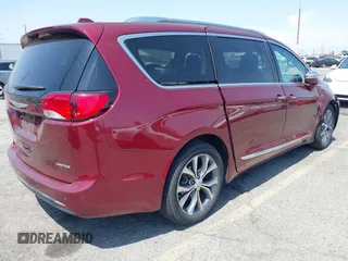 2018 Chrysler Pacifica Limited with VIN 2C4RC1GG6JR198355, listed as a IAAI auction lot 42555659 with 111,163 mi miles and . Bid and sale history available at DreamBid. Image 4.