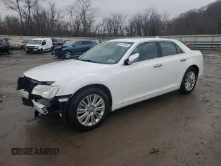2016 Chrysler 300 Limited with VIN 2C3CCARG7GH170697, listed as a Copart auction lot 46917605 with 160,237 mi miles and Salvage Title. Bid and sale history available at DreamBid. Image 1.
