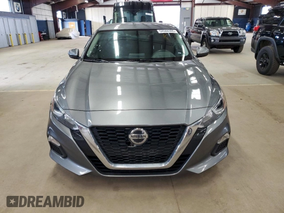 2020 Nissan Altima 2.5 S with VIN 1N4BL4BV8LC212119, listed as a Copart auction lot 54560395 with 174,987 mi miles and Clean Title. Bid and sale history available at carsss.com. Image 5.
