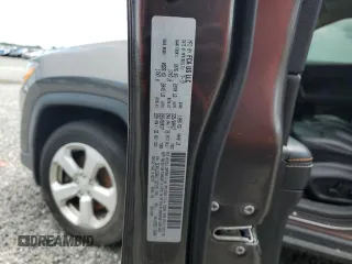 2018 Jeep Compass Latitude с VIN 3C4NJCBB0JT137575, выставлен на аукционе Copart как лот 63464525 с пробегом 80 742 миль миль и Чистый • Clean title. История ставок и продаж доступна на DreamBid. Изображение 13.