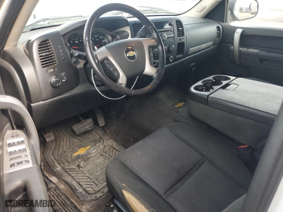 2010 Chevrolet Silverado 1500 LT with VIN 3GCRKSE38AG222671, listed as a Copart auction lot 52121095 with 224,344 mi miles and Clean Title. Bid and sale history available at carsss.com. Image 8.