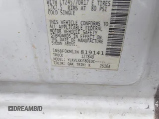 2018 Nissan NV Cargo S z VIN 1N6BF0KM1JN819141, wystawiony jako IAAI lot #41536219 z przebiegiem 176 575 mil mil oraz . Historia ofert i sprzedaży dostępna na DreamBid. Obrazek 9.