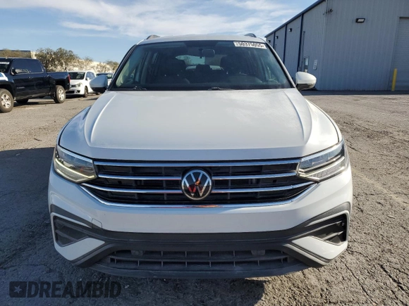 2022 Volkswagen Tiguan S with VIN 3VV1B7AX7NM029309, listed as a Copart auction lot 50375055 with 50,427 mi miles and Salvage title. Bid and sale history available at DreamBid. Image 5.